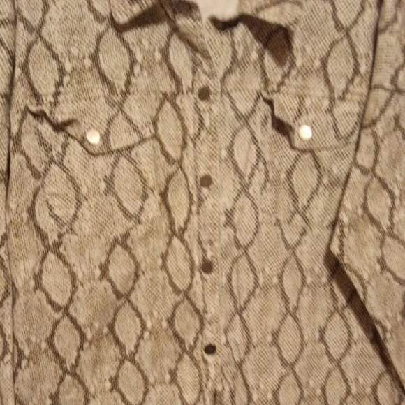 She + Sky Black and White Snake Print Jean Jacket - Picture 2 of 16